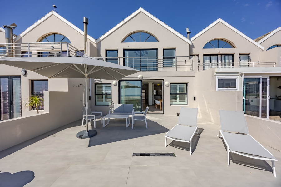 2 Bedroom Property for Sale in Milnerton Central Western Cape